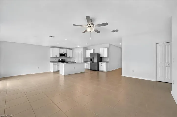 3330 9th Ave, Cape Coral, Florida 33909