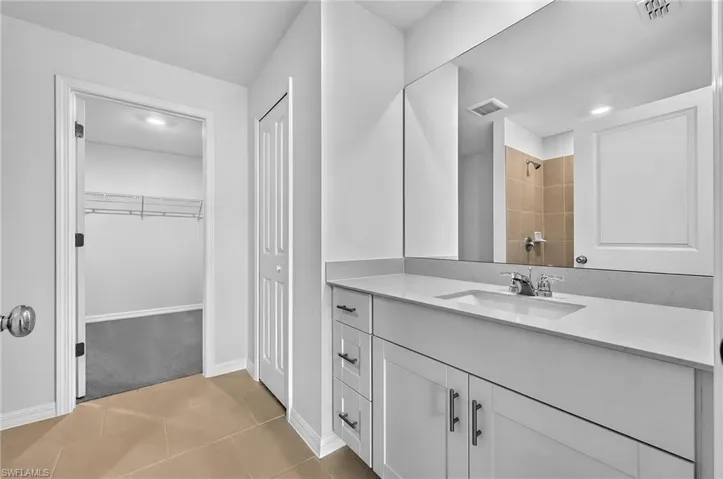 3330 9th Ave, Cape Coral, Florida 33909