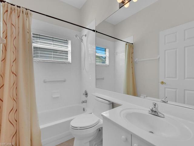 7537 Cameron CIR, FORT MYERS FL 33912