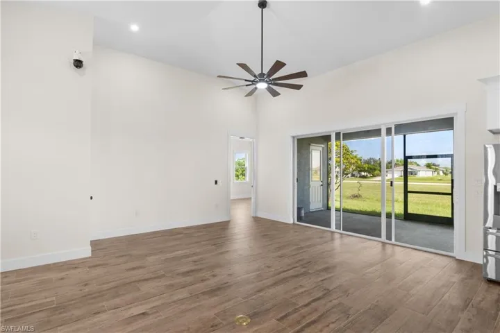 2041 7th Ter, Cape Coral, Florida 33993