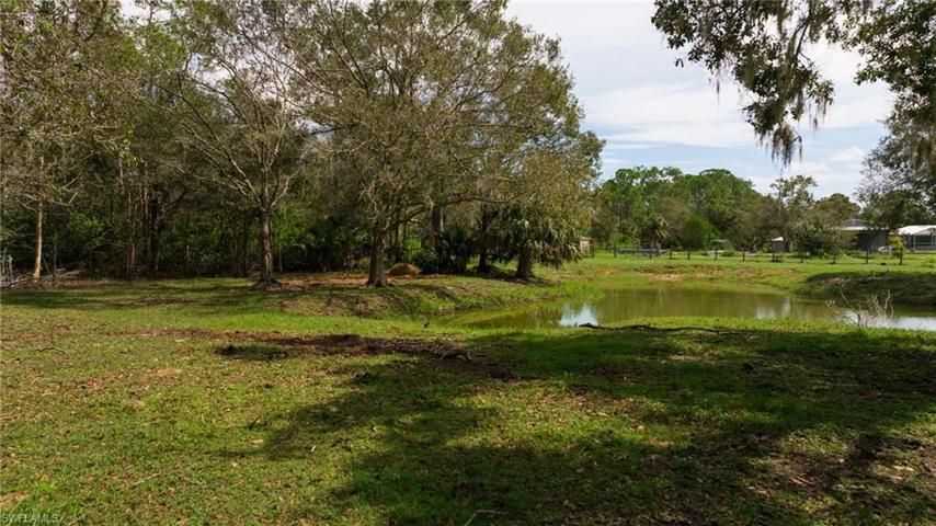 This vast property has many possibilities