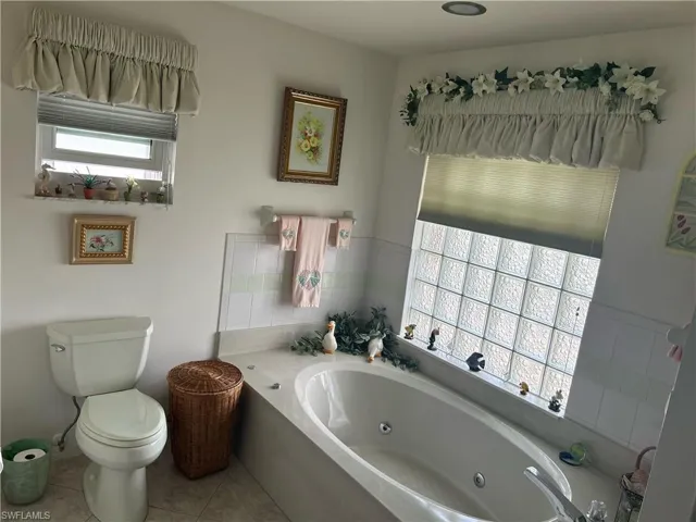 17785  ACACIA  DR, North Fort Myers, FL 33917