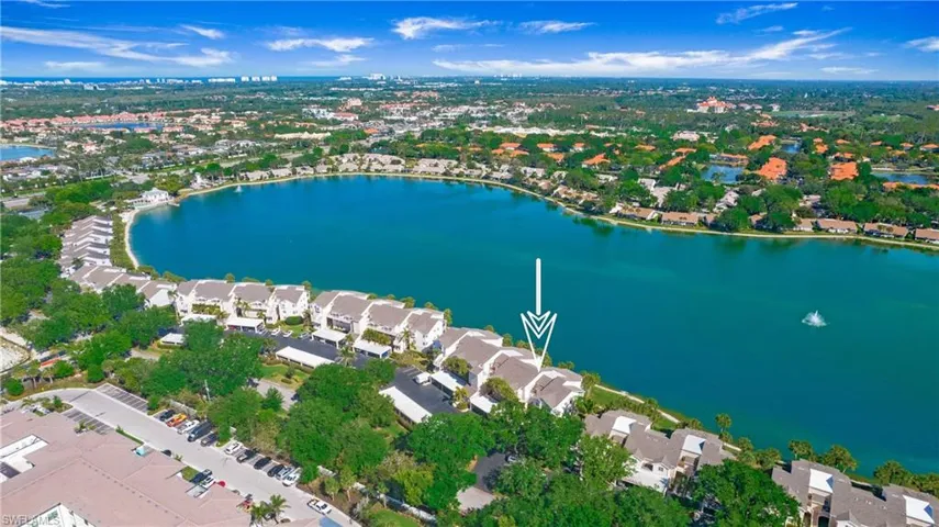 2711  Citrus Lake  DR, Naples, FL 34109