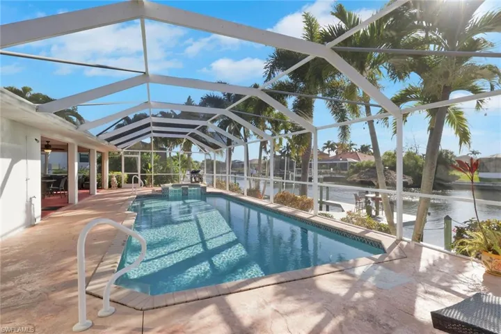 2562 Sw 27th Pl, Cape Coral, Florida 33914