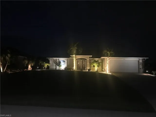 Landscape Lighting make quite a statement at DUSK