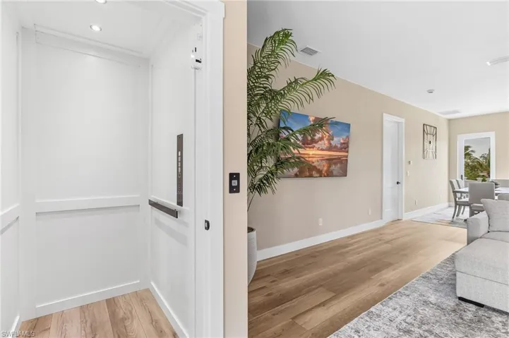 Private Elevator