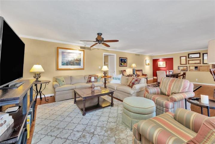 101 Clubhouse LN # 279, NAPLES FL 34105