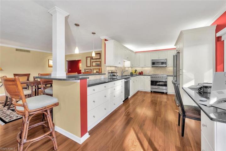 101 Clubhouse LN # 279, NAPLES FL 34105