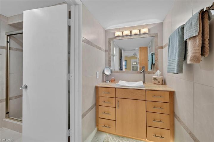 101 Clubhouse LN # 279, NAPLES FL 34105