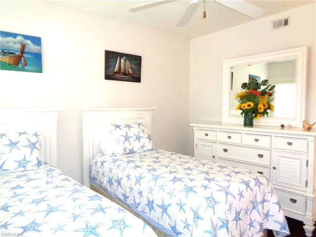 Bedroom with a ceiling fan