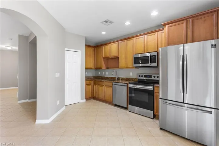 10030  Chiana  CIR, Fort Myers, FL 33905