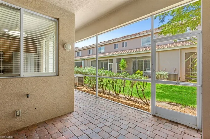 10030  Chiana  CIR, Fort Myers, FL 33905