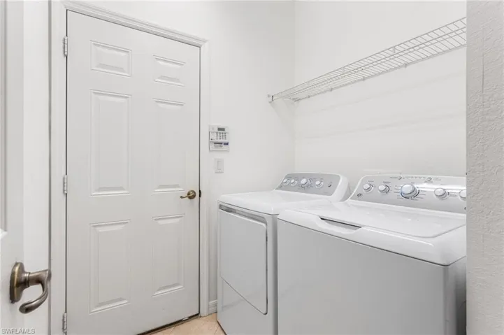 10030  Chiana  CIR, Fort Myers, FL 33905