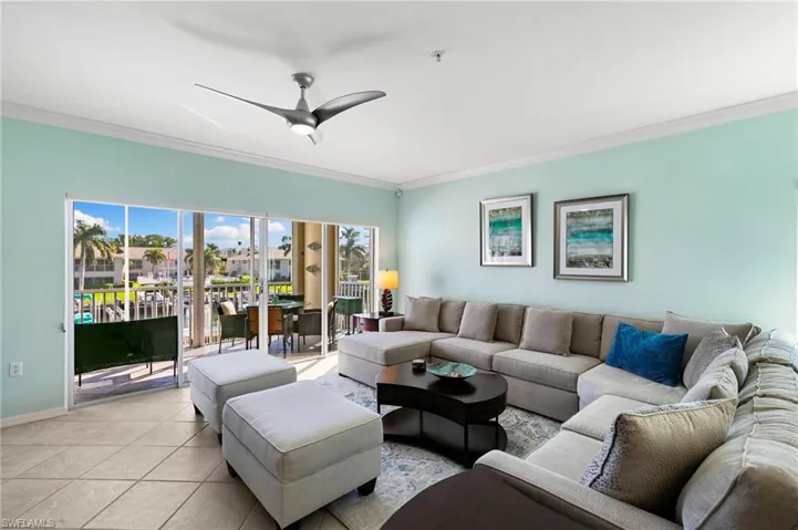 Nice, bright living area