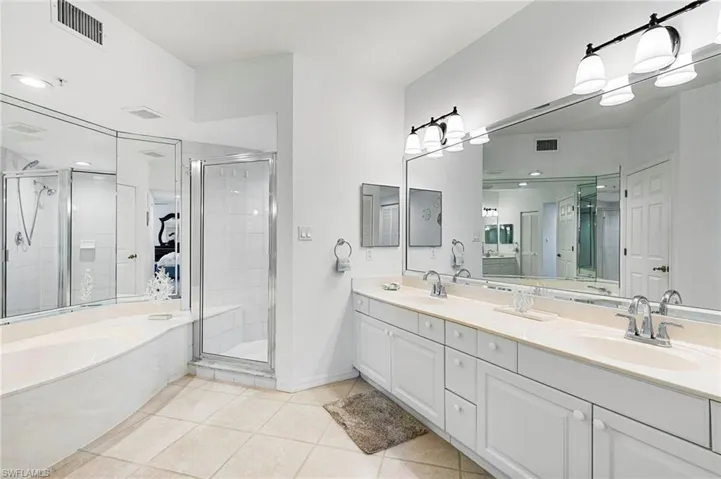 Oversized bathroom with dual sinks