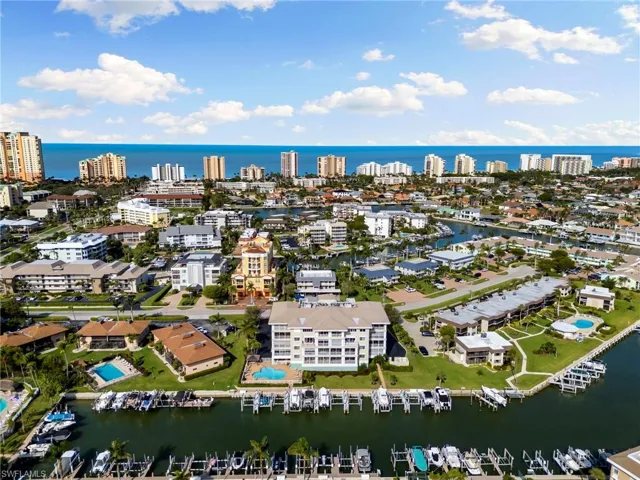 Great location - minutes from beach