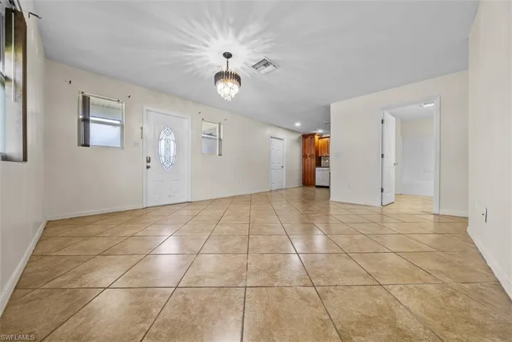 10274 Kingdom Ct, Naples, Florida 34114