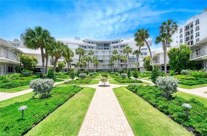 1851 Gulf Shore Blvd N 4, Naples, Florida 34102