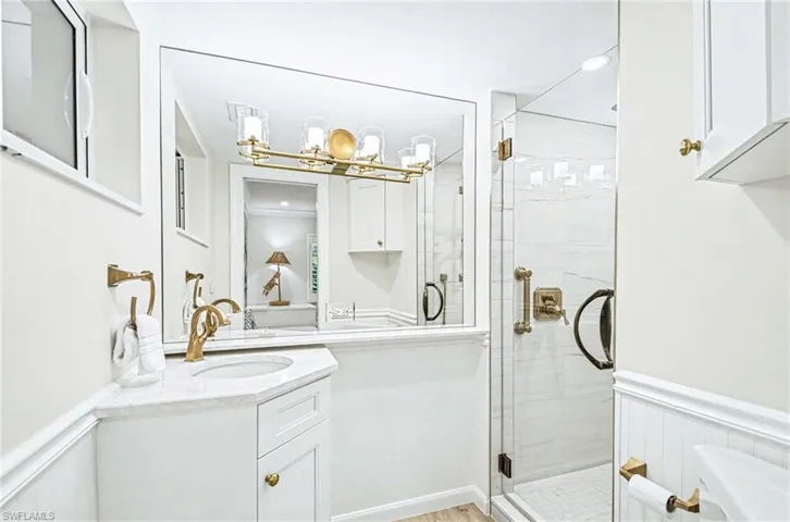 1851  Gulf Shore N BLVD, Naples, FL 34102