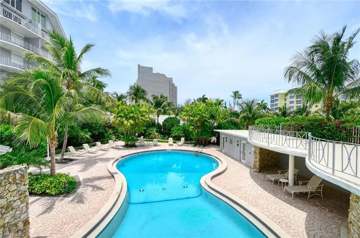 1851 Gulf Shore Blvd N 4, Naples, Florida 34102