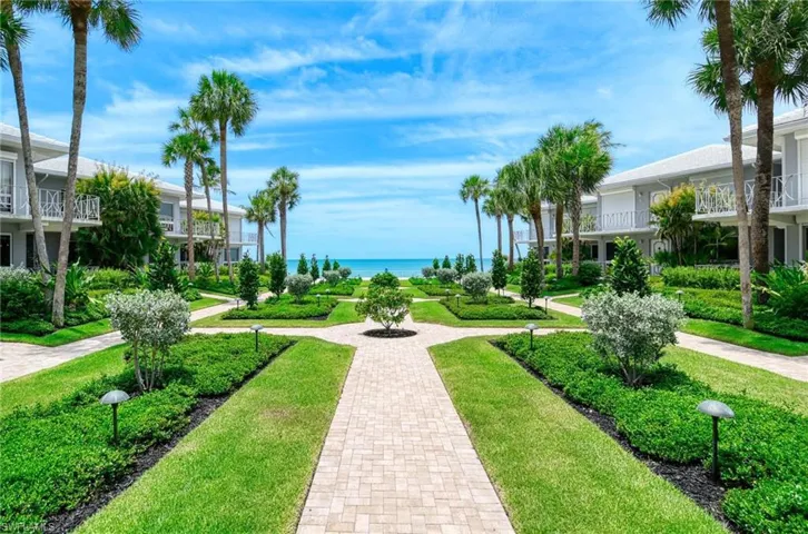 1851  Gulf Shore N BLVD, Naples, FL 34102