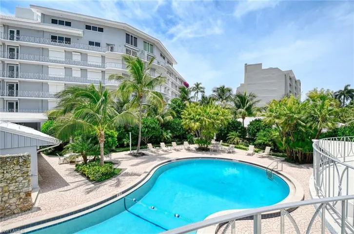 1851 Gulf Shore Blvd N 4, Naples, Florida 34102