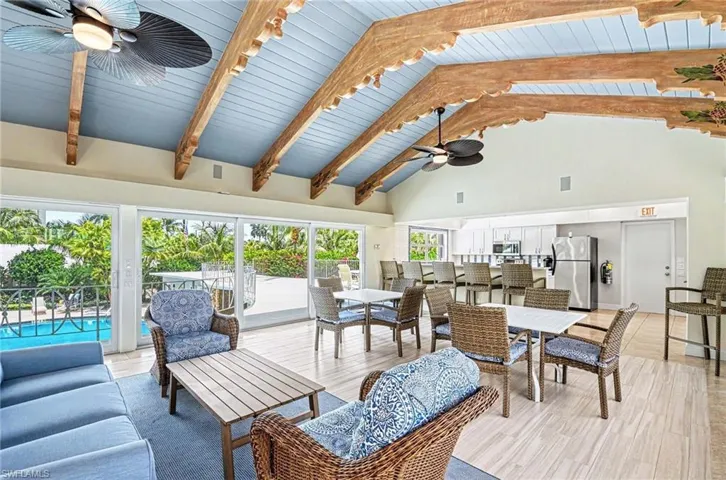 1851 Gulf Shore Blvd N 4, Naples, Florida 34102