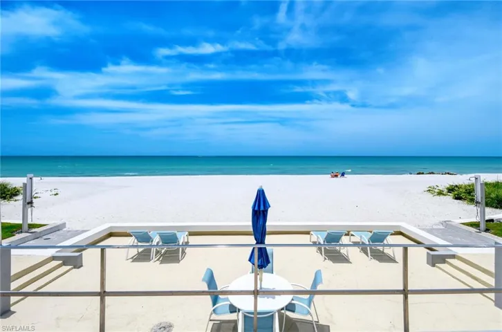 1851  Gulf Shore N BLVD, Naples, FL 34102