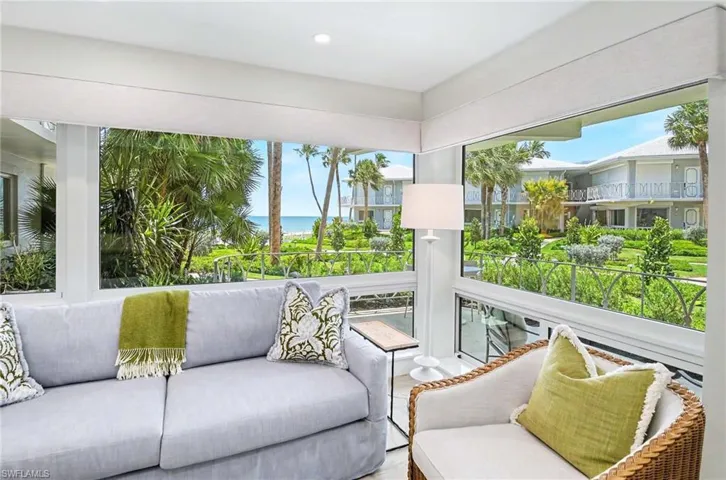 1851  Gulf Shore N BLVD, Naples, FL 34102