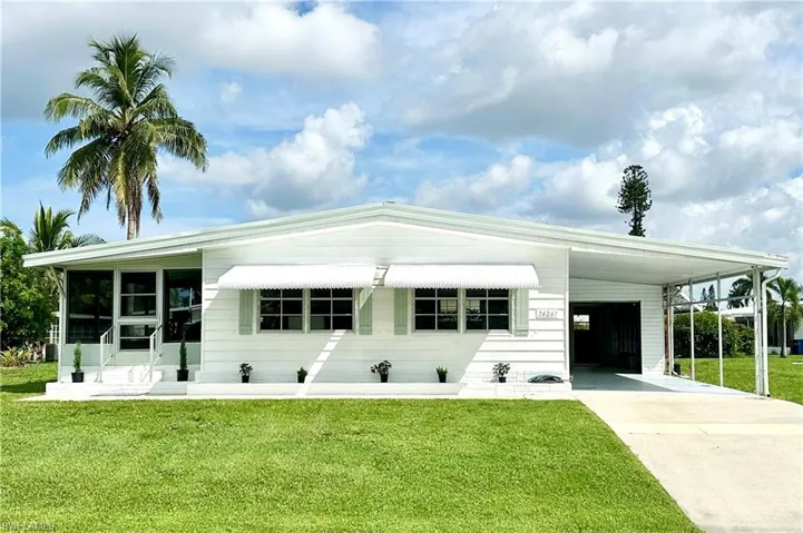 Welcome to 26261 Colony Rd!
