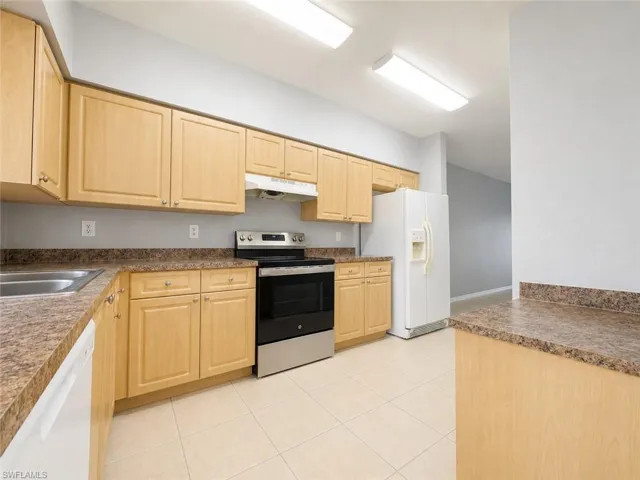 3304 Skyline Blvd A103, Cape Coral, Florida 33914