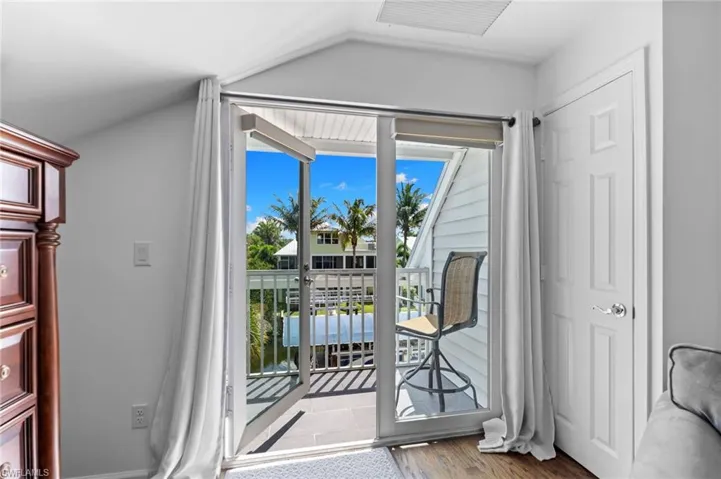 1286 Rainbow Ct, Naples, Florida 34110