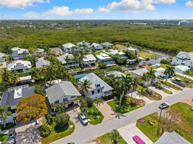 1286 Rainbow Ct, Naples, Florida 34110