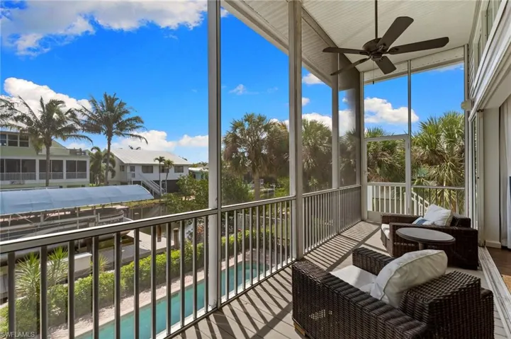 1286 Rainbow Ct, Naples, Florida 34110