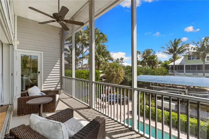 1286 Rainbow Ct, Naples, Florida 34110