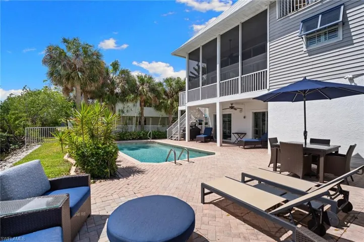 1286 Rainbow Ct, Naples, Florida 34110