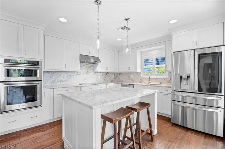 1286 Rainbow Ct, Naples, Florida 34110