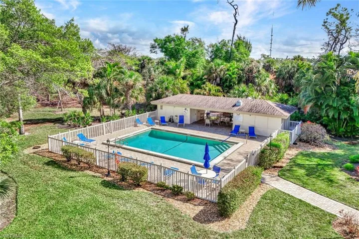 Bathhouse and Grilling Area