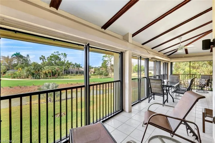Corner End Unit! Tiled, Electric Hurricane Shutters, View the Lovely Bear #15