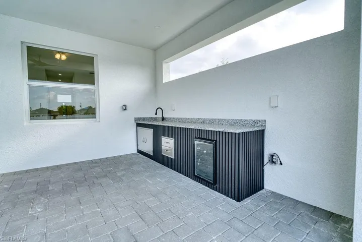 719 SW 6th  ST, Cape Coral, FL 33991