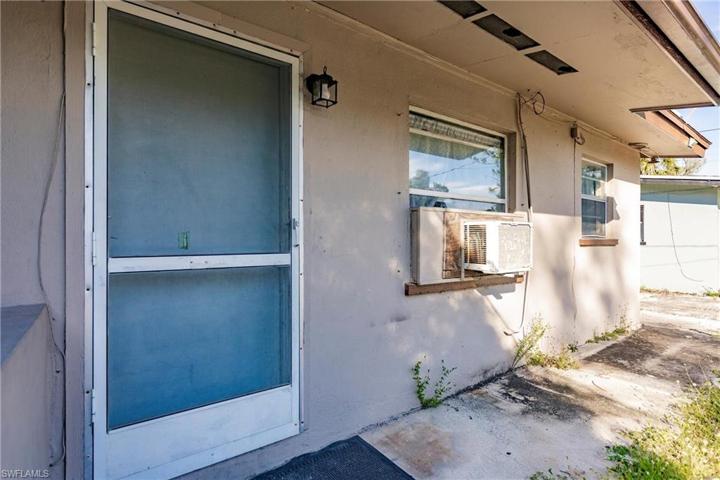 2643-2651  Lafayette  ST, FORT MYERS, FL 33916