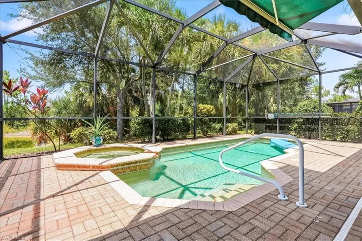 2493 Keystone Lake Dr, Cape Coral, Florida 33909