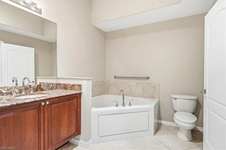 2493 Keystone Lake Dr, Cape Coral, Florida 33909