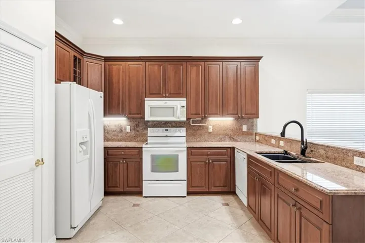 2493 Keystone Lake Dr, Cape Coral, Florida 33909