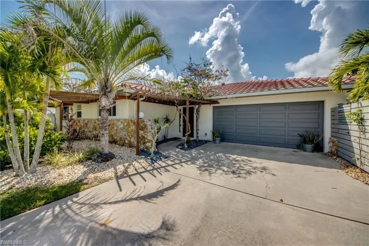 2701 Bruce St, Matlacha, Florida 33993