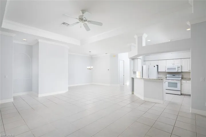4368  Kensington High  ST, Naples, FL 34105