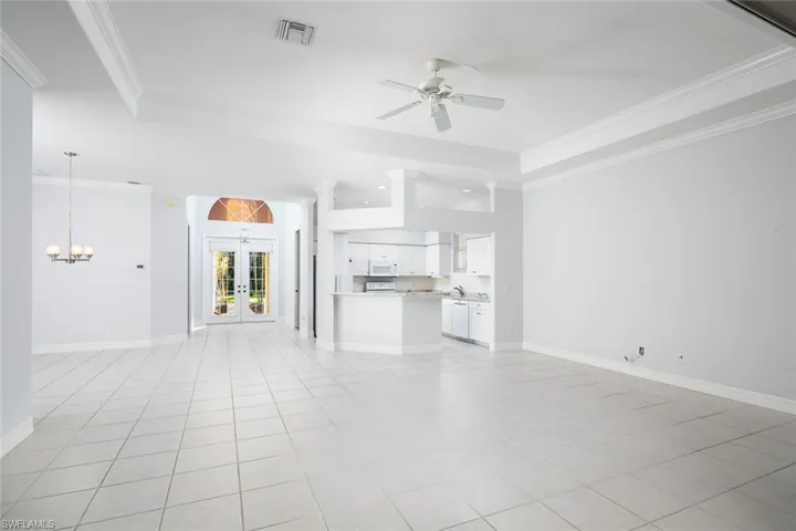 4368  Kensington High  ST, Naples, FL 34105