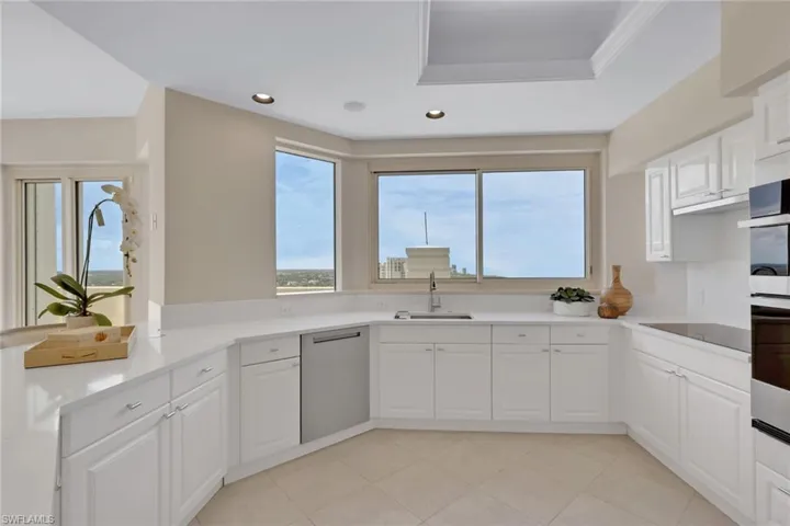 7117 Pelican Bay Blvd 16, Naples, Florida 34108