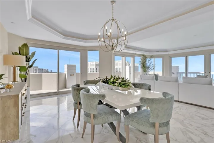 7117 Pelican Bay Blvd 16, Naples, Florida 34108