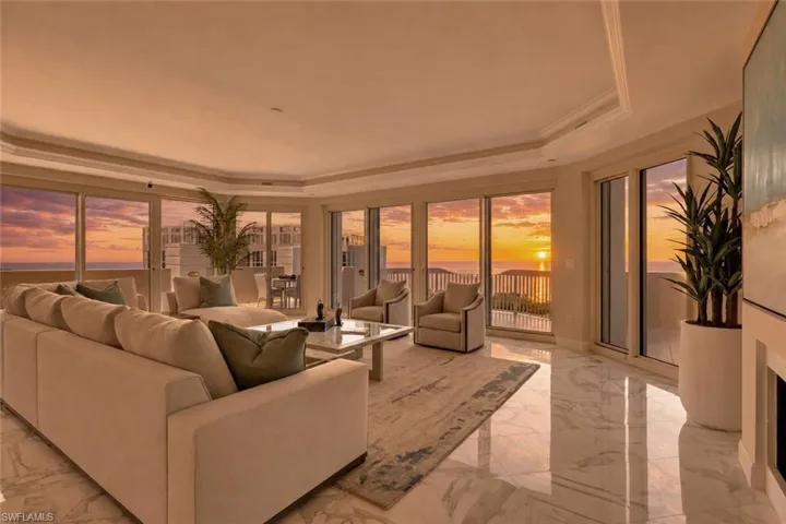 7117 Pelican Bay Blvd 16, Naples, Florida 34108